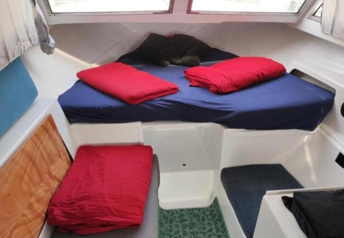 Nice Boat To Sleep In Barcelona Sant Adria de Besos Exterior foto