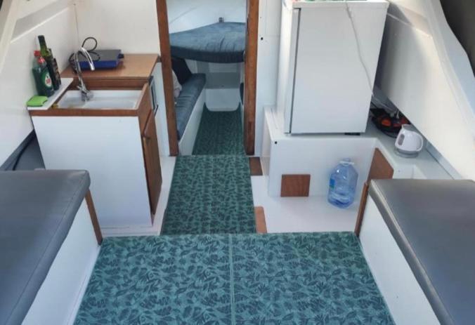 Nice Boat To Sleep In Barcelona Sant Adria de Besos Exterior foto
